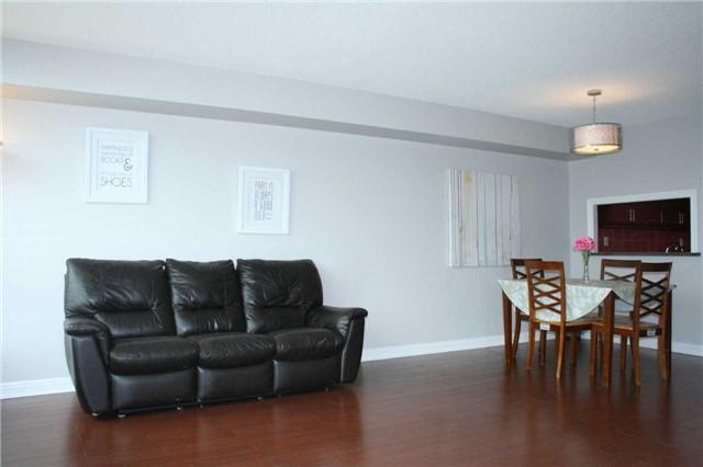 1106 - 2365 Kennedy Rd, Condo with 2 bedrooms, 2 bathrooms and 1 parking in Toronto ON | Image 5