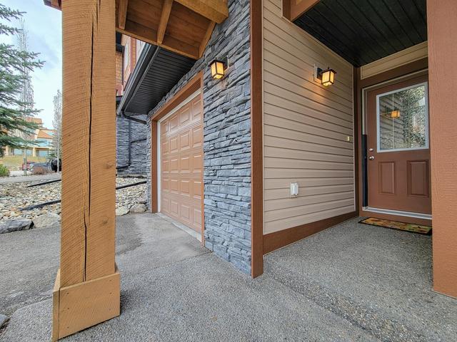 15 - 4878 Ridge Road, House attached with 3 bedrooms, 4 bathrooms and 1 parking in Radium Hot Springs BC | Image 9