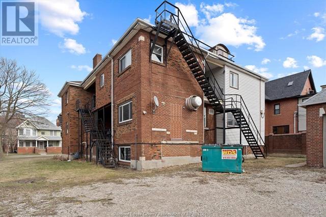 801 Victoria, House detached with 22 bedrooms, 15 bathrooms and null parking in Windsor ON | Image 47