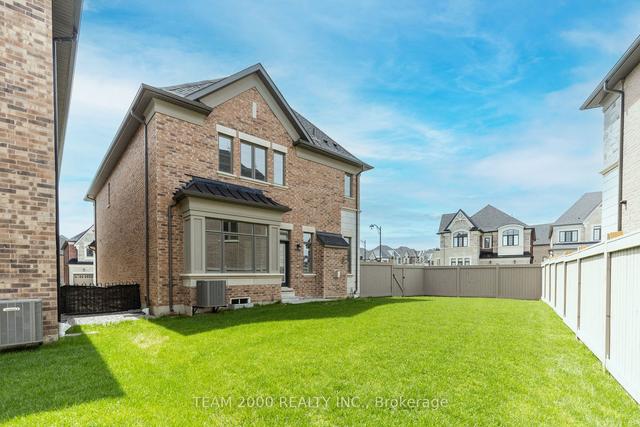 2 Sophies Crt, House detached with 4 bedrooms, 4 bathrooms and 6 parking in Vaughan ON | Image 22