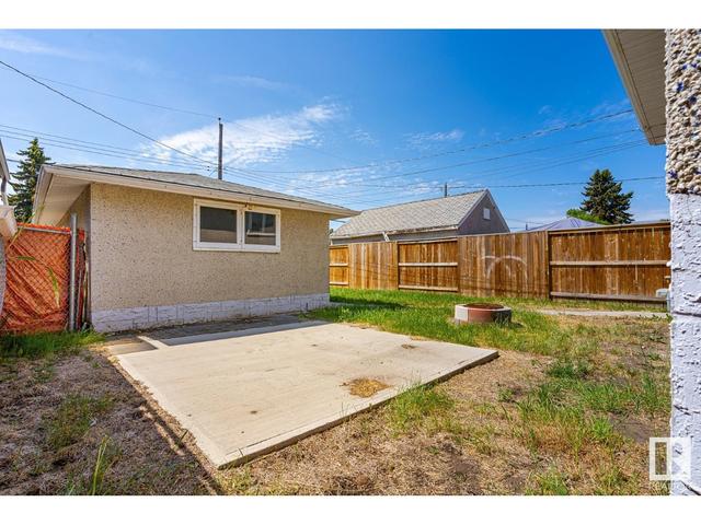 10525 63 Av Nw, House detached with 5 bedrooms, 2 bathrooms and 5 parking in Edmonton AB | Image 34