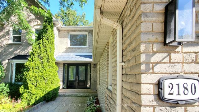 2180 Dunvegan Ave, House detached with 4 bedrooms, 4 bathrooms and 4 parking in Oakville ON | Image 12