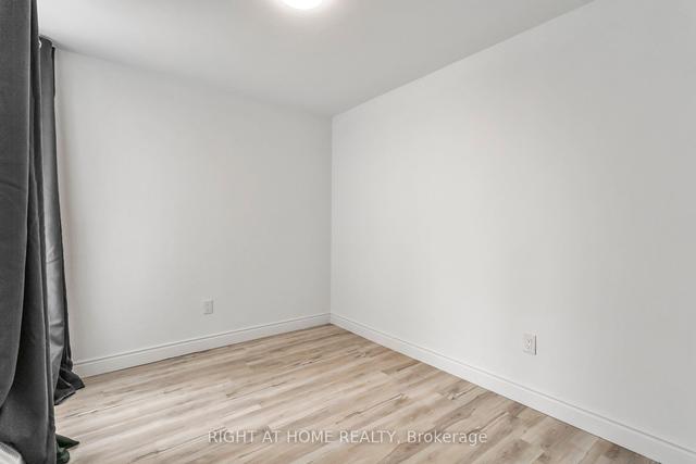 818 - 60 Southport St, Condo with 2 bedrooms, 1 bathrooms and 1 parking in Toronto ON | Image 2