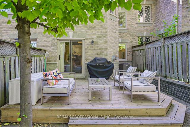 5 Briarly Lane, House attached with 3 bedrooms, 3 bathrooms and 2 parking in Toronto ON | Image 28