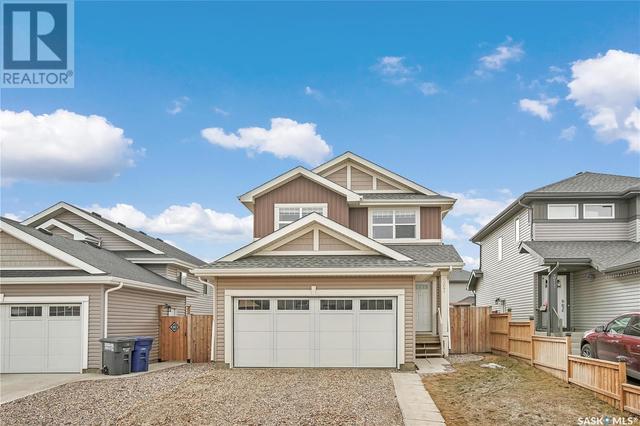 307 Labine Crescent, House detached with 3 bedrooms, 3 bathrooms and null parking in Saskatoon SK | Image 1