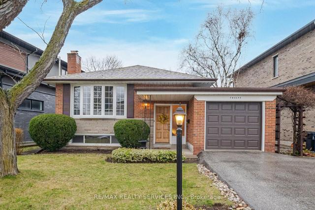 12 Archerhill Dr, House detached with 3 bedrooms, 2 bathrooms and 3 parking in Toronto ON | Image 1
