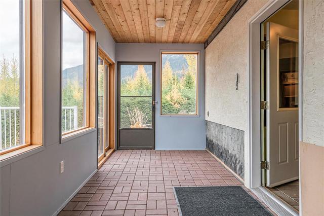 92 Davy Road, House detached with 3 bedrooms, 4 bathrooms and 9 parking in North Okanagan F BC | Image 35