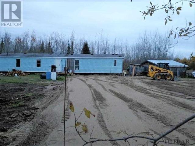 lot 18 Concession 4, Home with 3 bedrooms, 2 bathrooms and 15 parking in Cochrane ON | Image 12