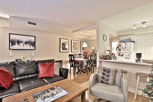th#24 - 232 St. George St, Townhouse with 2 bedrooms, 2 bathrooms and 1 parking in Toronto ON | Image 9