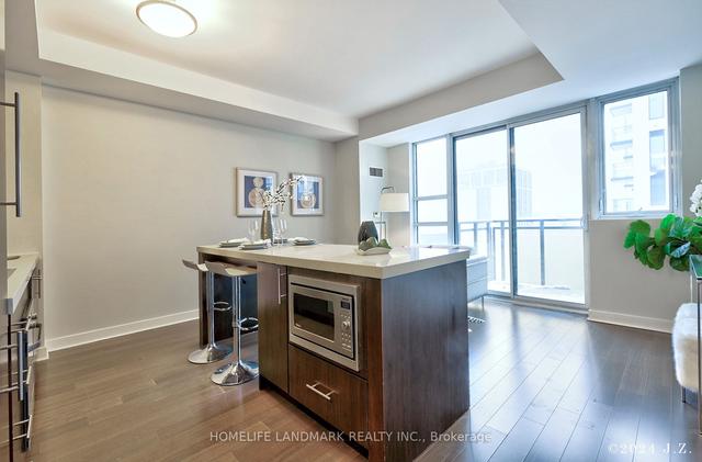 613 - 156 Portland St, Condo with 1 bedrooms, 1 bathrooms and 0 parking in Toronto ON | Image 2