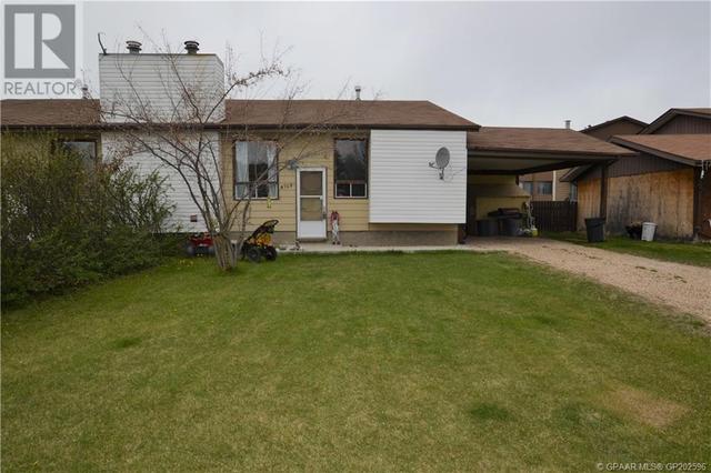 4703b 56a Avenue, House semidetached with 3 bedrooms, 1 bathrooms and 2 parking in Valleyview AB | Card Image