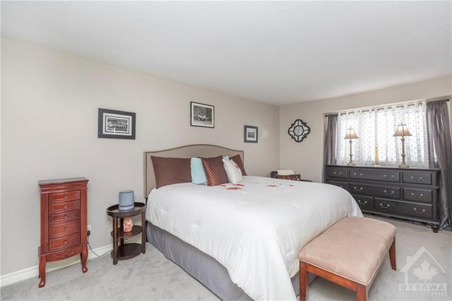389 Pickford Drive, Townhouse with 3 bedrooms, 3 bathrooms and 3 parking in Ottawa ON | Image 16