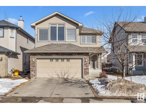8422 Sloane Cr Nw, House detached with 3 bedrooms, 2 bathrooms and 4 parking in Edmonton AB | Card Image