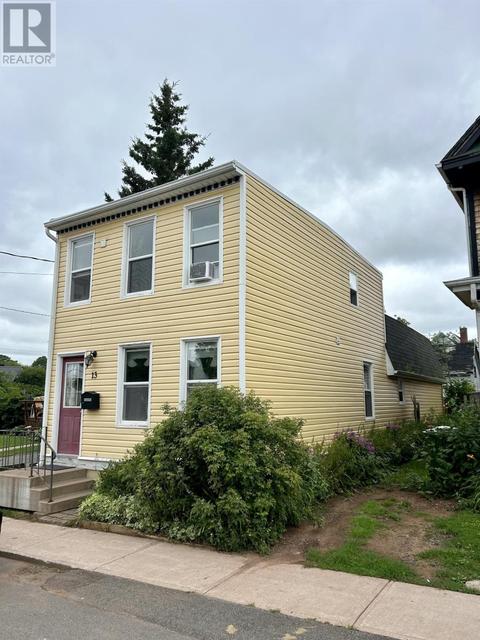 13 Bayfield Street, House detached with 3 bedrooms, 1 bathrooms and null parking in Charlottetown PE | Card Image