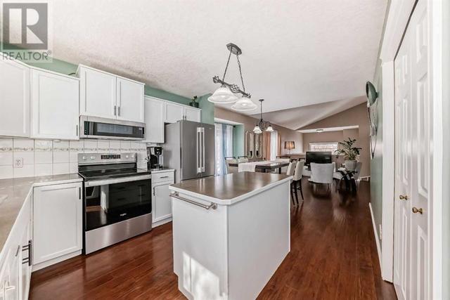 4 Martha's Meadow Place Ne, House detached with 4 bedrooms, 2 bathrooms and 2 parking in Calgary AB | Image 19