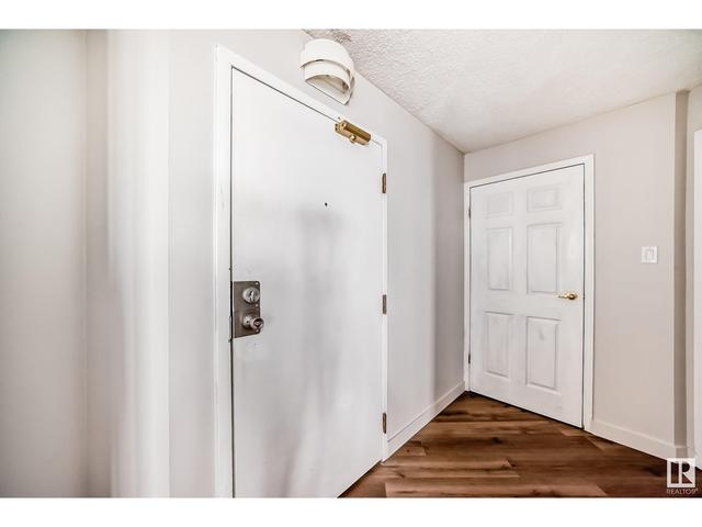 1505 - 10149 Saskatchewan Dr Nw Nw, Condo with 2 bedrooms, 2 bathrooms and null parking in Edmonton AB | Image 31