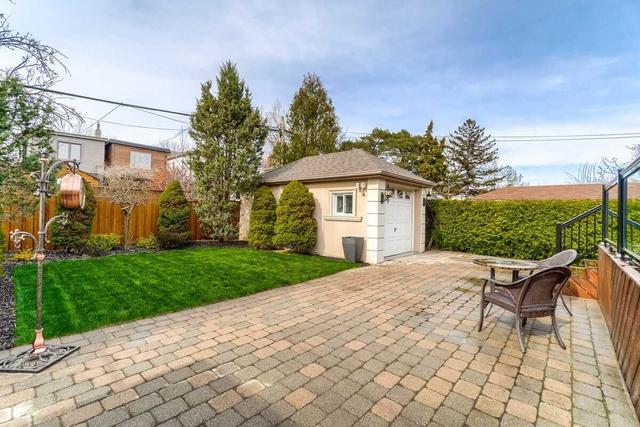 316 Strathmore Blvd, House detached with 3 bedrooms, 2 bathrooms and 8 parking in Toronto ON | Image 31