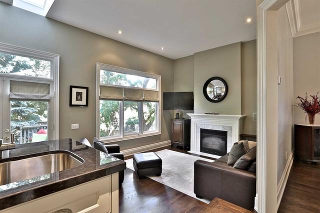 116 Hillsdale Ave E, House semidetached with 3 bedrooms, 4 bathrooms and 3 parking in Toronto ON | Image 3