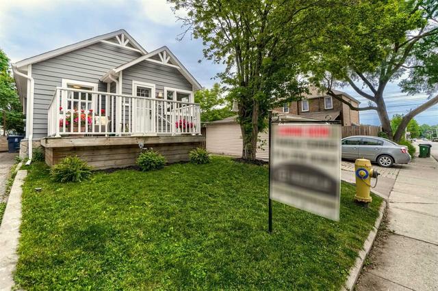 m8v3k5 - 69 Seventeenth St, House detached with 2 bedrooms, 2 bathrooms and 2 parking in Toronto ON | Image 1