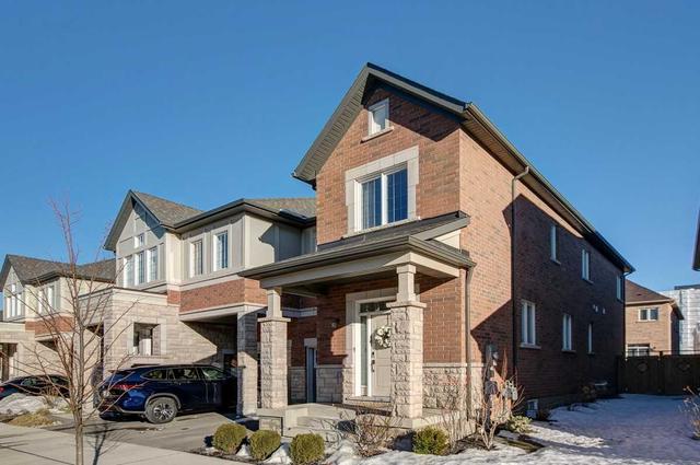 88 Orchardcroft Rd, House attached with 4 bedrooms, 3 bathrooms and 2 parking in Oakville ON | Image 1