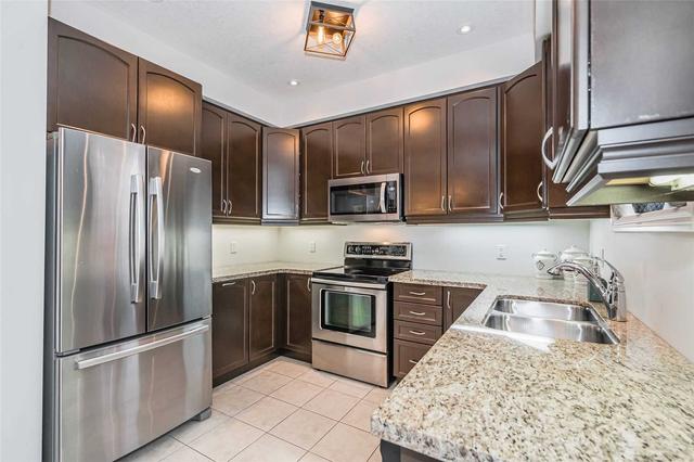 18 Trimble Cres, House detached with 4 bedrooms, 3 bathrooms and 4 parking in Guelph ON | Image 7