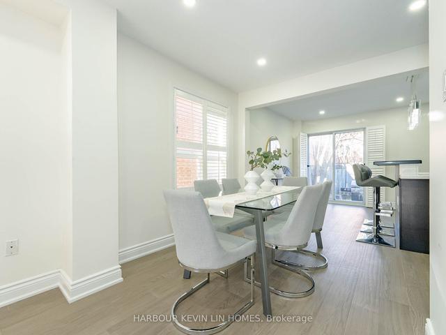 63 Marathon Ave, House attached with 3 bedrooms, 4 bathrooms and 3 parking in Vaughan ON | Image 3