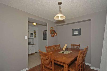 1013 - 2900 Battleford Rd, Condo with 2 bedrooms, 1 bathrooms and 2 parking in Mississauga ON | Image 6
