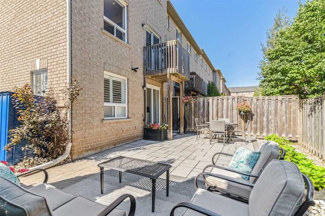 68 - 2280 Baronwood Dr, House attached with 3 bedrooms, 3 bathrooms and 2 parking in Oakville ON | Image 32