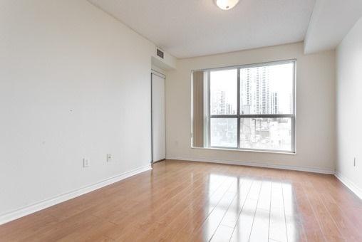 316 - 7 Lorraine Dr, Condo with 2 bedrooms, 2 bathrooms and 1 parking in Toronto ON | Image 11