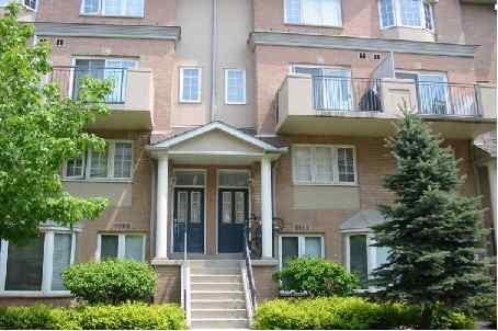 502 Grandview Way, Townhouse with 2 bedrooms, 2 bathrooms and 2 parking in Toronto ON | Image 1