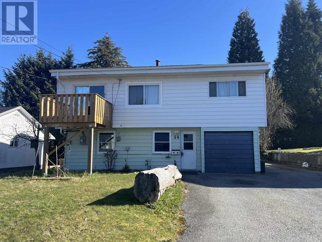 44 Brant Street, House detached with 4 bedrooms, 2 bathrooms and null parking in Kitimat BC | Image 2