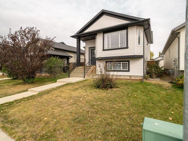 140 Jessie Robinson Close N, House detached with 4 bedrooms, 2 bathrooms and 3 parking in Lethbridge AB | Image 3