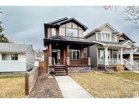 8320 79 Av Nw, House detached with 4 bedrooms, 3 bathrooms and 2 parking in Edmonton AB | Card Image