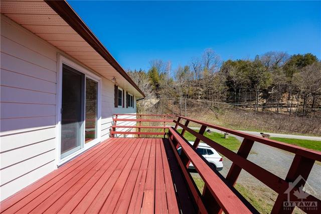 420 Hartsgravel Road, House detached with 3 bedrooms, 3 bathrooms and 10 parking in Rideau Lakes ON | Image 29