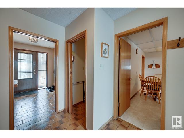 7012 Fulton Dr Nw, House detached with 3 bedrooms, 2 bathrooms and 4 parking in Edmonton AB | Image 16