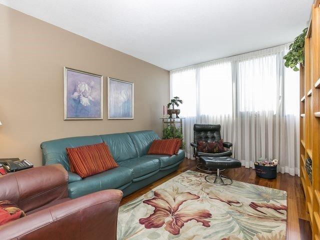 1004 - 1333 Bloor St, Condo with 3 bedrooms, 2 bathrooms and 1 parking in Mississauga ON | Image 16