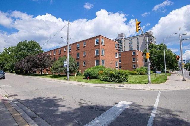 35 - 1347 Lakeshore Rd, Condo with 2 bedrooms, 1 bathrooms and 1 parking in Burlington ON | Image 10