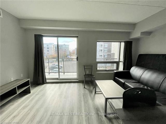 g212 - 275 Larch St, Condo with 2 bedrooms, 2 bathrooms and 0 parking in Waterloo ON | Image 3