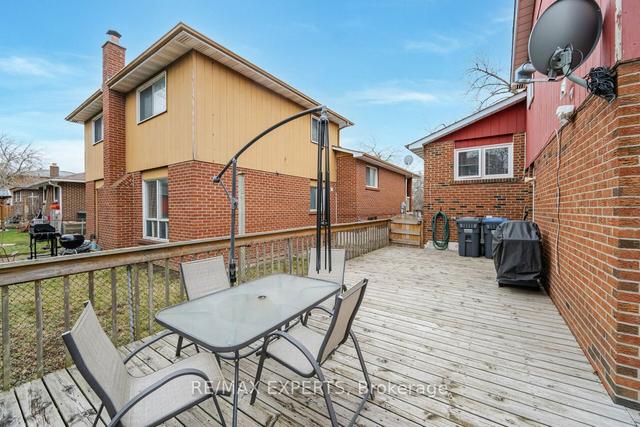 58 Centre St N, House detached with 4 bedrooms, 3 bathrooms and 6 parking in Brampton ON | Image 21