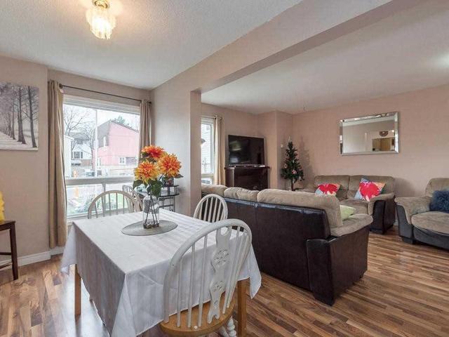 14 Hasting Sq, House detached with 3 bedrooms, 2 bathrooms and 2 parking in Brampton ON | Image 8