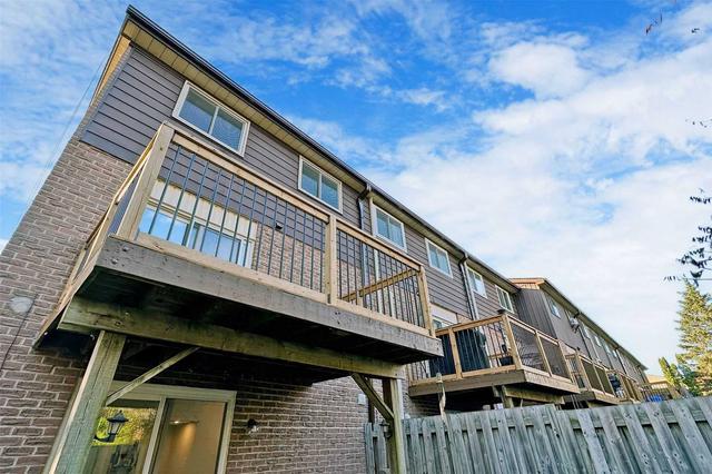 30 - 350 Camelot Crt, Townhouse with 3 bedrooms, 2 bathrooms and 2 parking in Oshawa ON | Image 25
