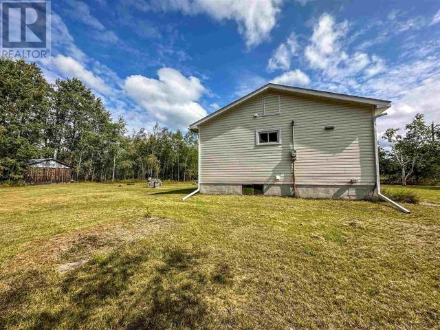 1099 Besaw Rd, House detached with 4 bedrooms, 2 bathrooms and null parking in Iroquois Falls ON | Image 42