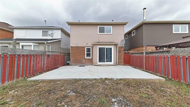 34 Woodside Crt, House detached with 3 bedrooms, 4 bathrooms and 3 parking in Brampton ON | Image 31
