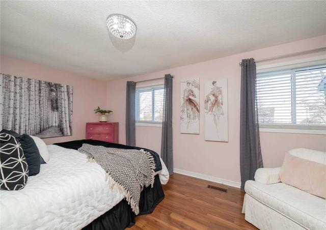 865 Gentry Cres, House attached with 3 bedrooms, 2 bathrooms and 2 parking in Oshawa ON | Image 11