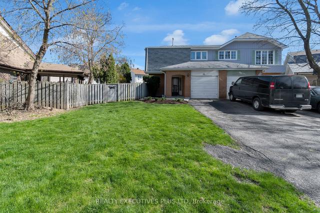 48 Lamont Pl, House semidetached with 4 bedrooms, 2 bathrooms and 4 parking in Brampton ON | Image 12