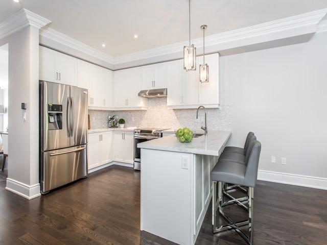 21 Marquette Ave, House semidetached with 4 bedrooms, 4 bathrooms and 1 parking in Toronto ON | Image 13
