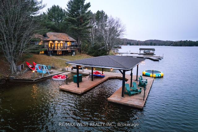 33 Muskoka Estates Rd, House detached with 4 bedrooms, 3 bathrooms and 10 parking in Muskoka Lakes ON | Image 1