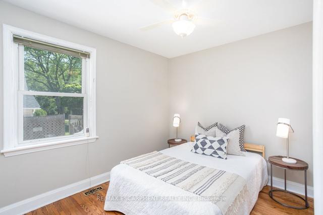 117 Beland Ave, House detached with 3 bedrooms, 2 bathrooms and 3 parking in Hamilton ON | Image 4