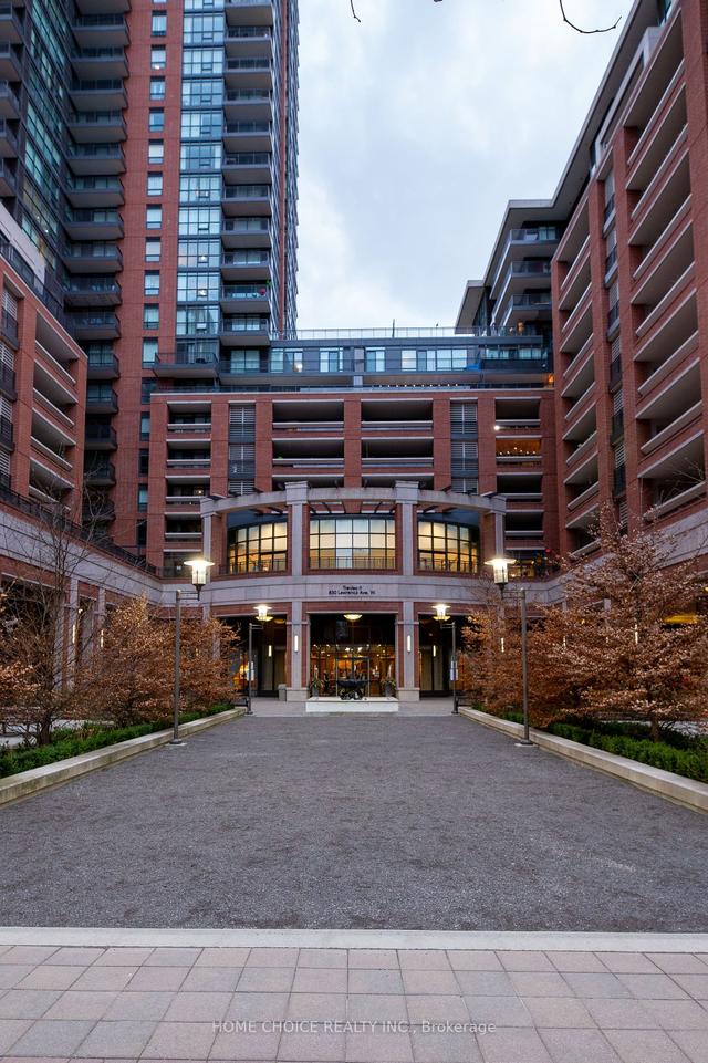 422 - 830 Lawrence Ave W, Condo with 2 bedrooms, 2 bathrooms and 1 parking in Toronto ON | Image 1