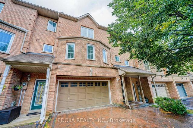74 James Scott Rd, House attached with 3 bedrooms, 4 bathrooms and 6 parking in Markham ON | Image 1